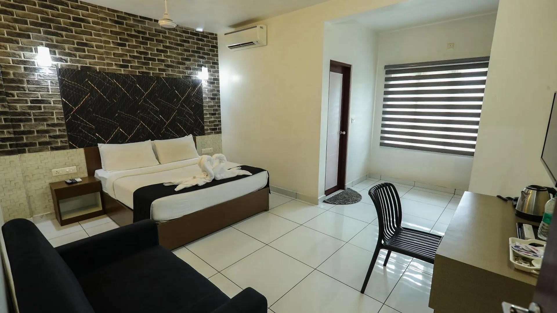 D-Green Hotels Kochi